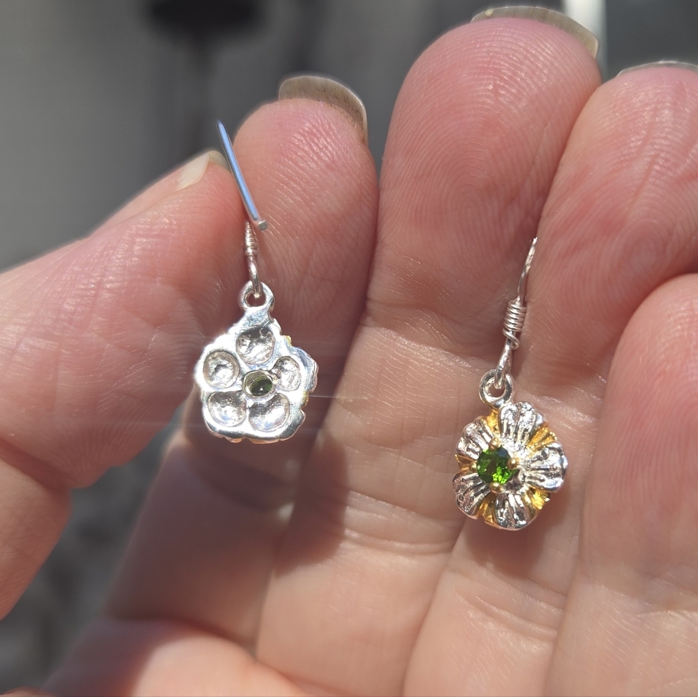 Chrome Diopside Sterling & Gold Daisy Earrings - Picture 9 of 10